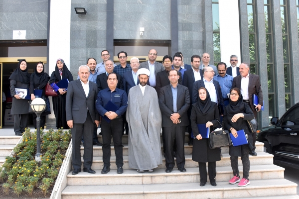 گزارش تصویری نشست رئیس و اعضای هیات نمایندگان اتاق بازرگانی با صاحبان مطبوعات استان کرمانشاه