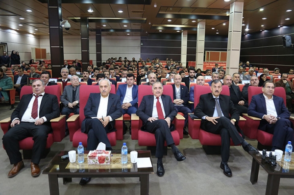 هیات تجاری سلیمانیه عراق با اعضای اتاق کرمانشاه و فعالان اقتصادی استان دیدار و گفت و گو کردند.