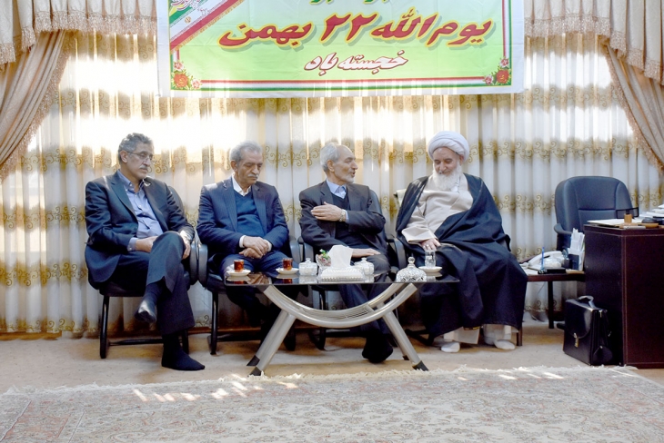 در پی سفر رئیس اتاق ایران به کرمانشاه، دیدار و گفتگویی با امام جمعه کرمانشاه صورت گرفت