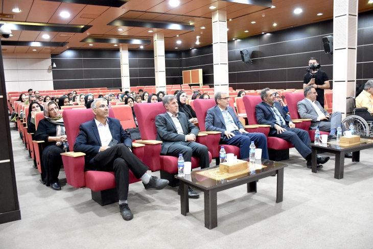 گزارش تصویری اختتامیه جشنواره نوآوری و کارآفرینی زنجیره ارزش قالی استان کرمانشاه