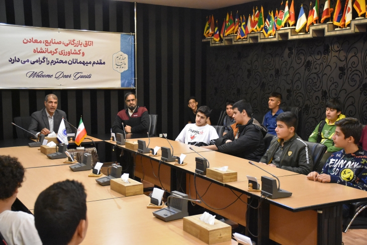 گزارش تصویری بازدید دانش آموزان از بنگاه های اقتصادی استان کرمانشاه