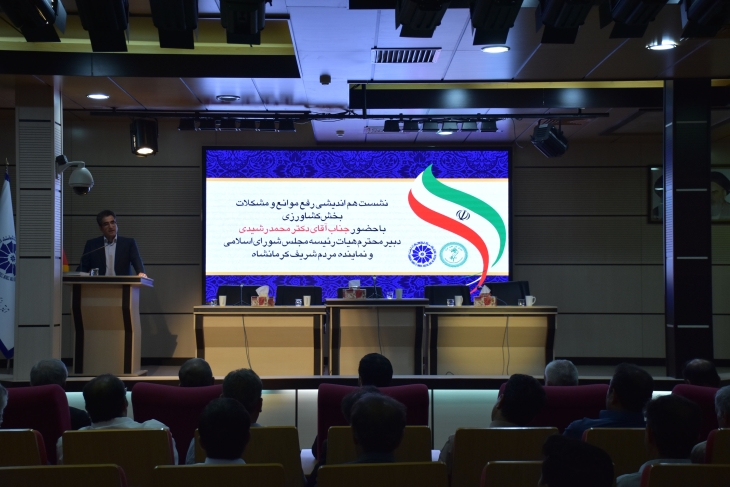 رئیس کمیسیون کشاورزی اتاق بازرگانی کرمانشاه خواستار حل مشکلات سامانه جامع انبارها برای اعضای صنف فروشندگان حبوبات و غلات شد.